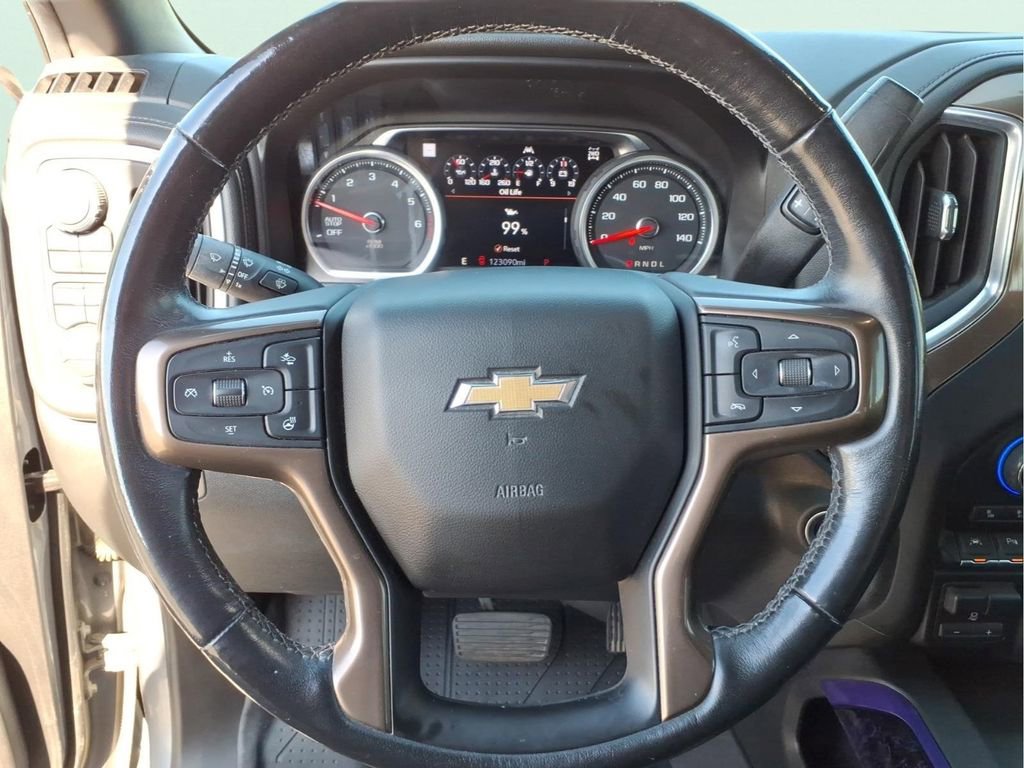 Used 2019 Chevrolet Silverado 1500 High Country w/ Technology Package AWD/4WD image 19