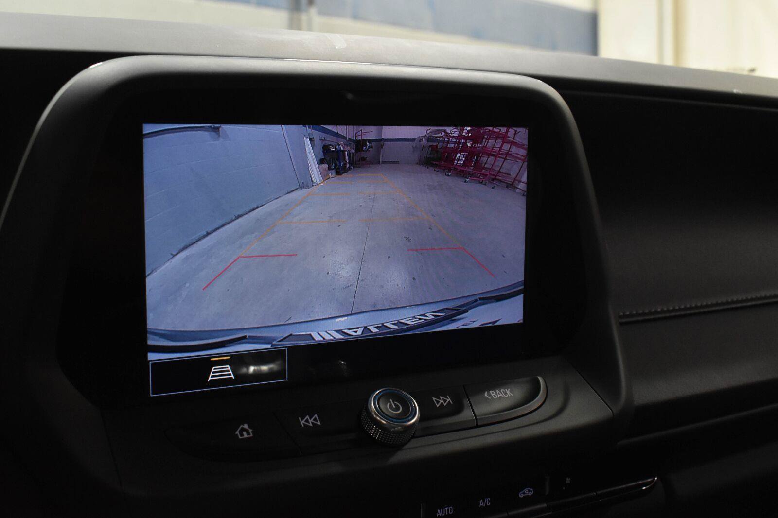 Used 2021 Chevrolet Camaro LT RWD image 13