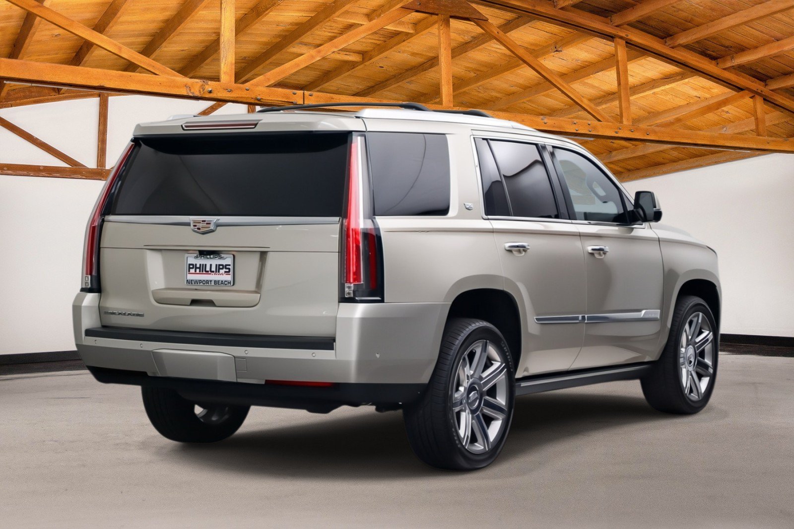 Used 2017 Cadillac Escalade Premium Luxury AWD/4WD image 5