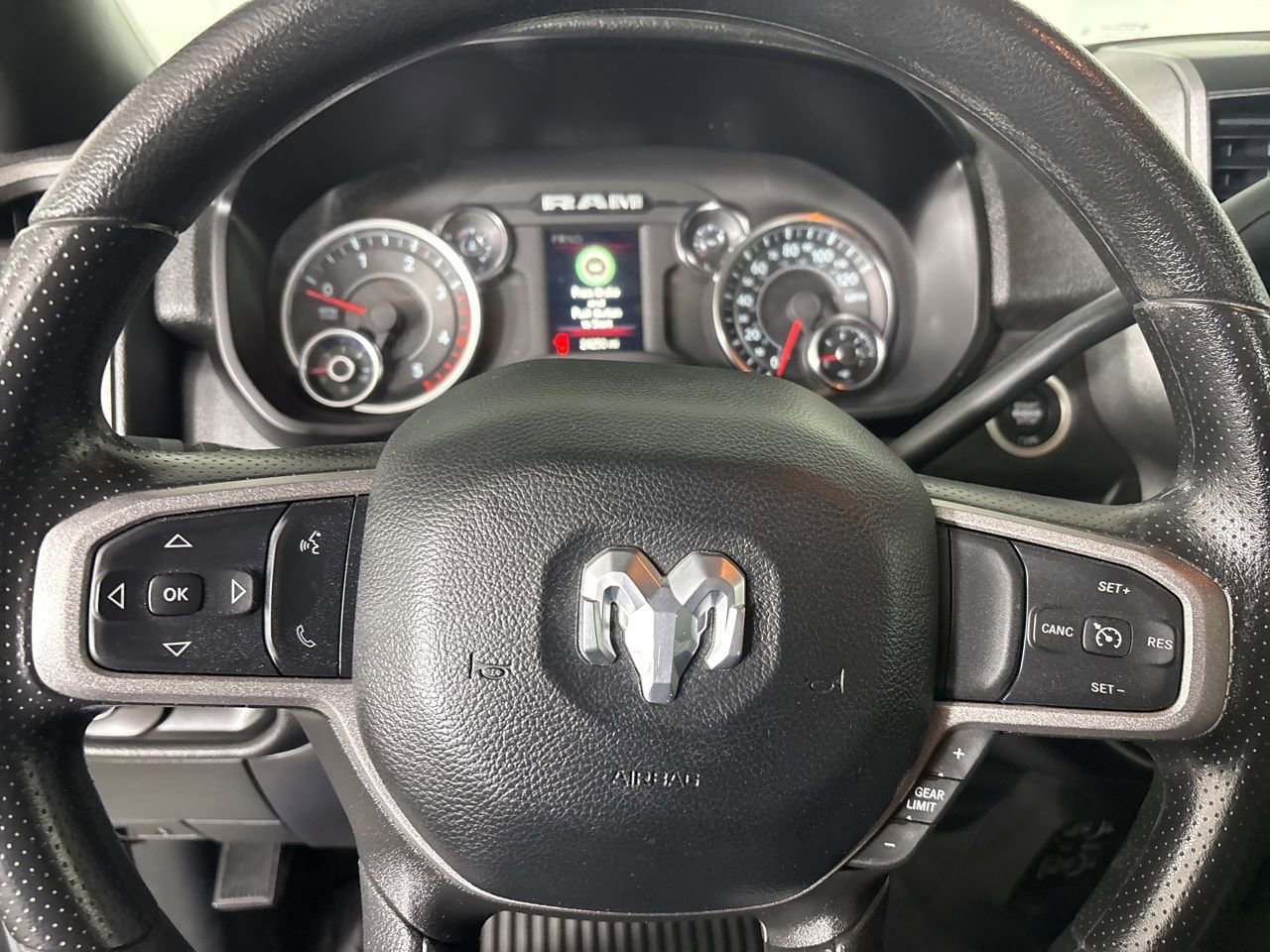 Used 2024 RAM 2500 Tradesman w/ Chrome Appearance Group image 10