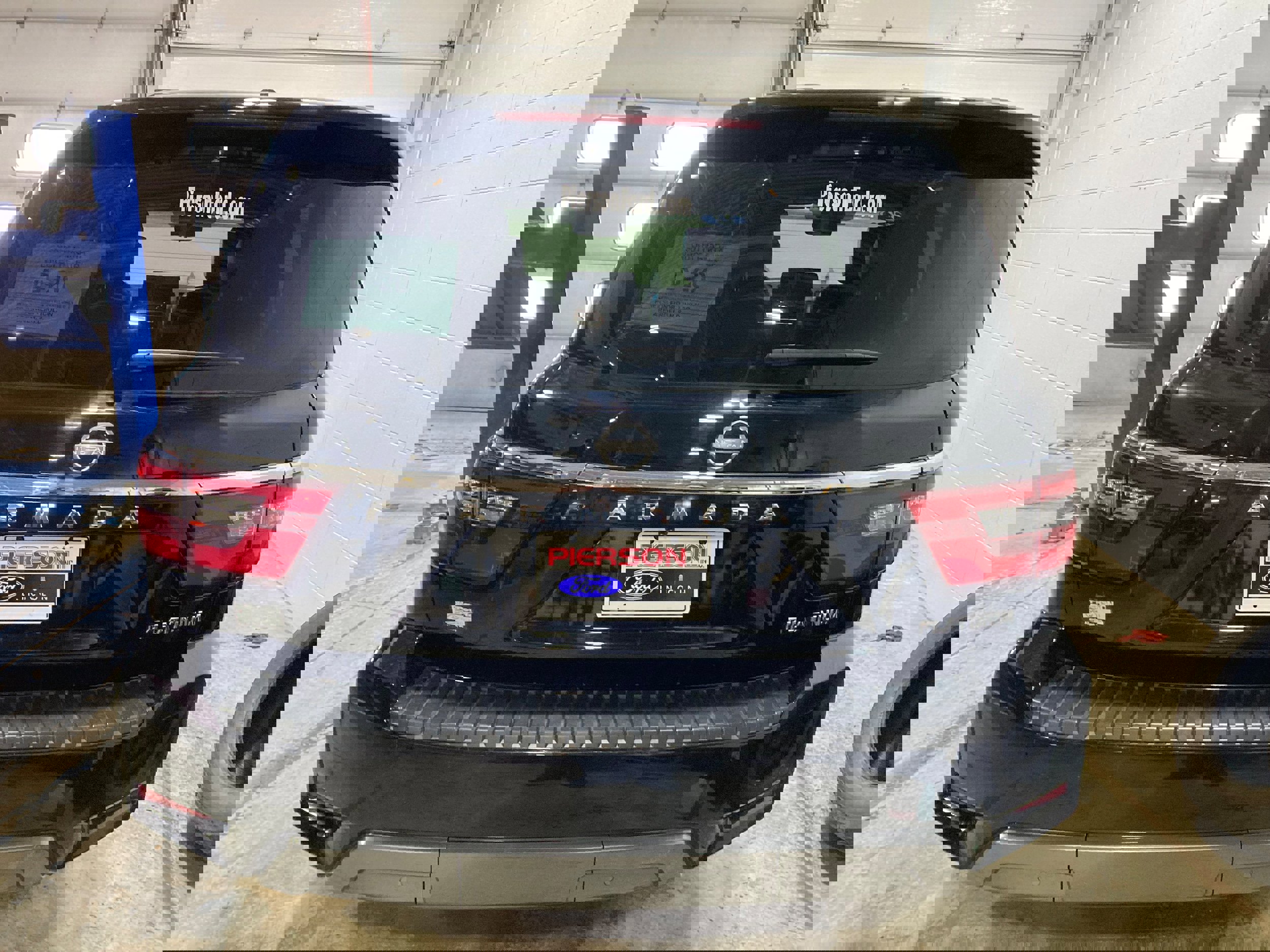 Used 2022 Nissan Armada Platinum w/ Captain's Chairs Package image 19