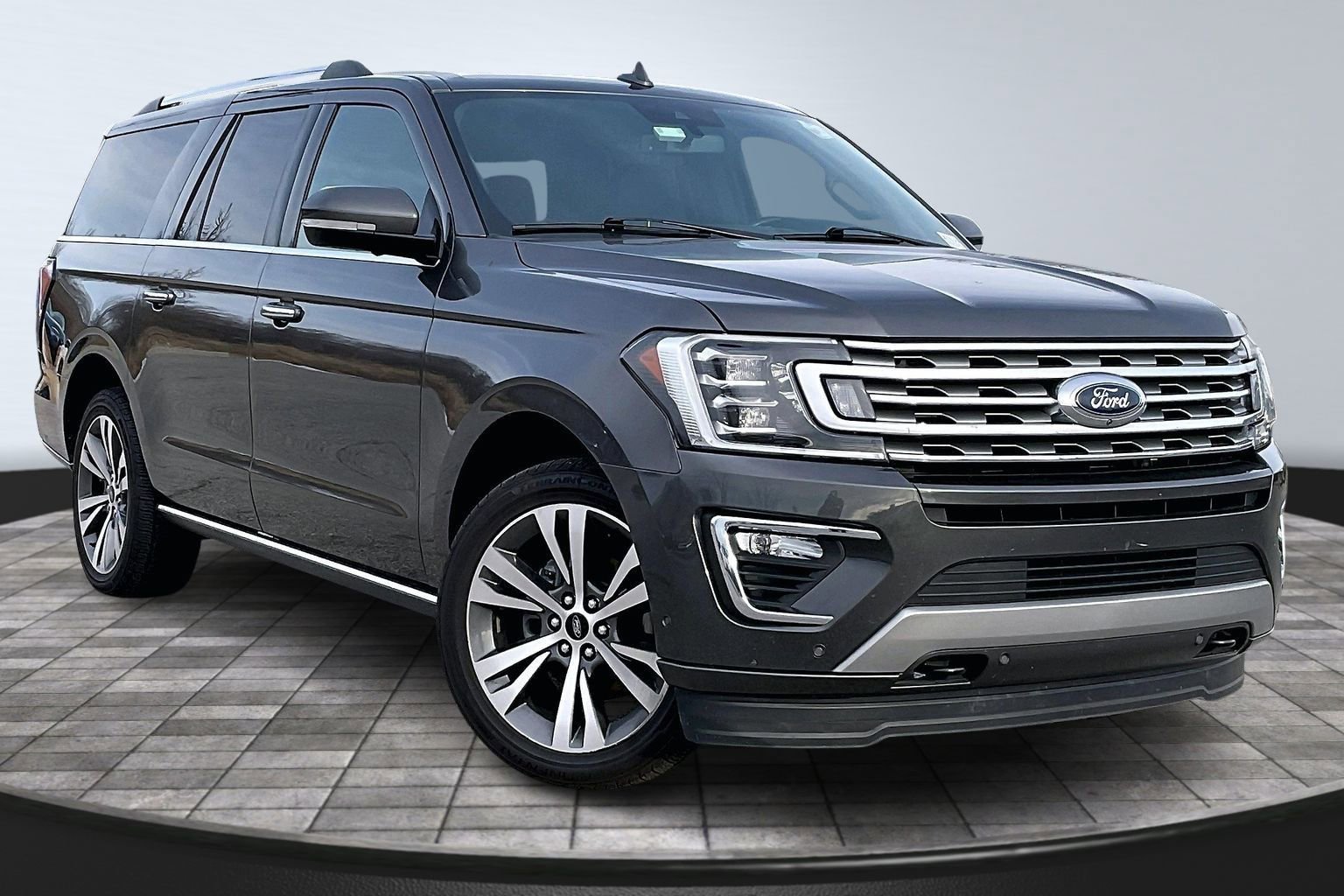 Used 2021 Ford Expedition Max Limited image 9