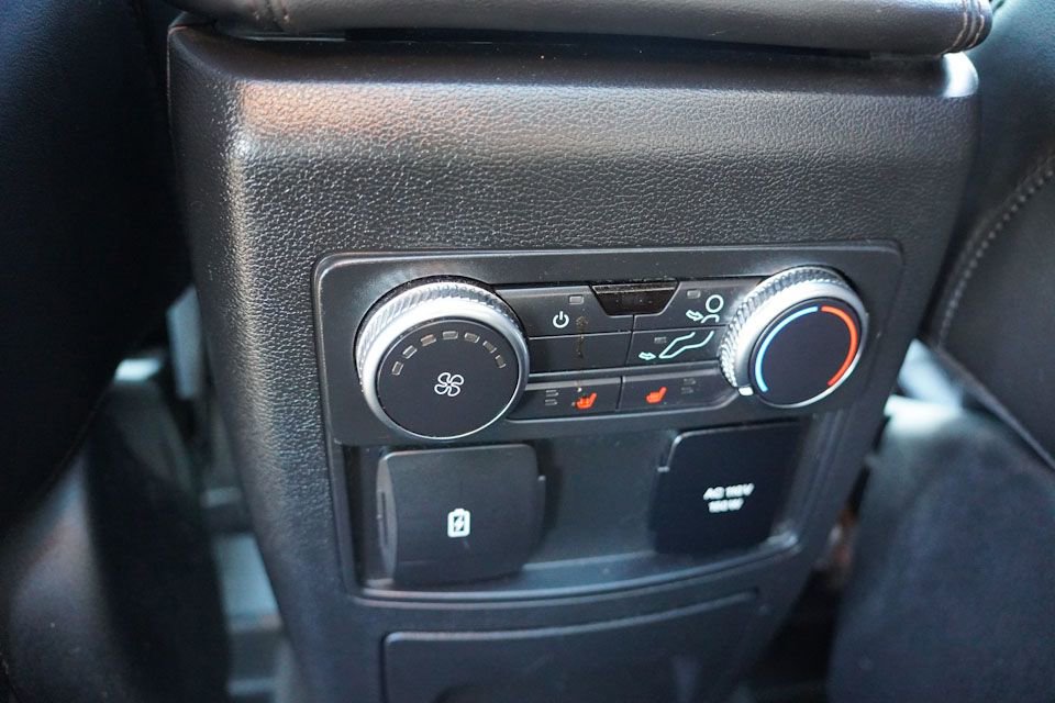 Certified 2022 Ford Explorer Platinum w/ Equipment Group 601A image 21