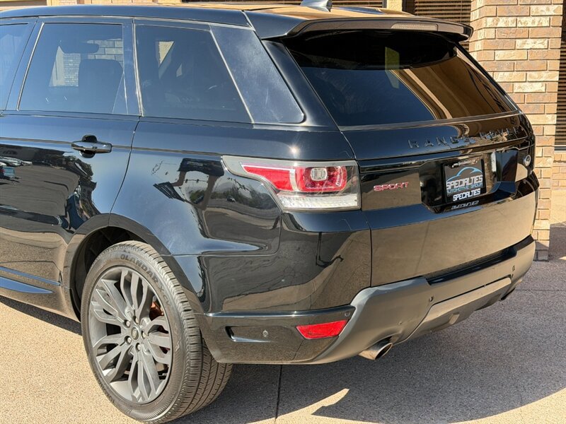 Used 2017 Land Rover Range Rover Sport HSE Dynamic AWD/4WD image 14