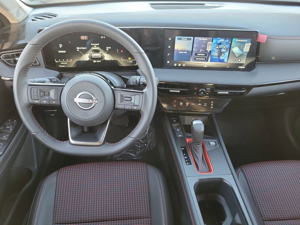 New 2026 Nissan Kicks SR image 4