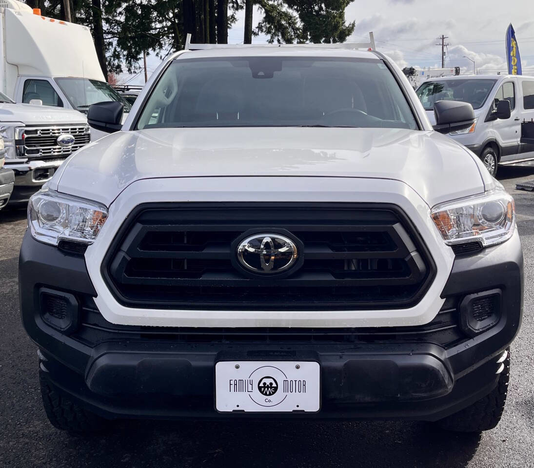 Used 2022 Toyota Tacoma SR image 9