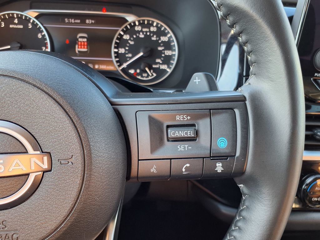 Used 2025 Nissan Pathfinder SV FWD image 23