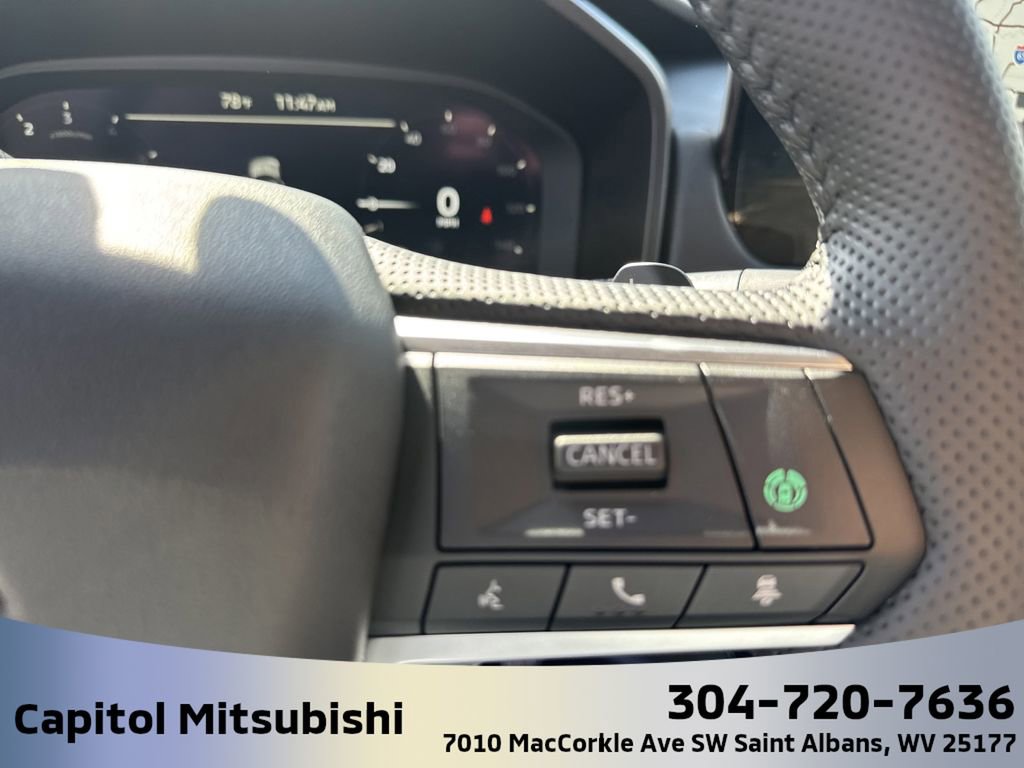 New 2025 Mitsubishi Outlander SEL image 22