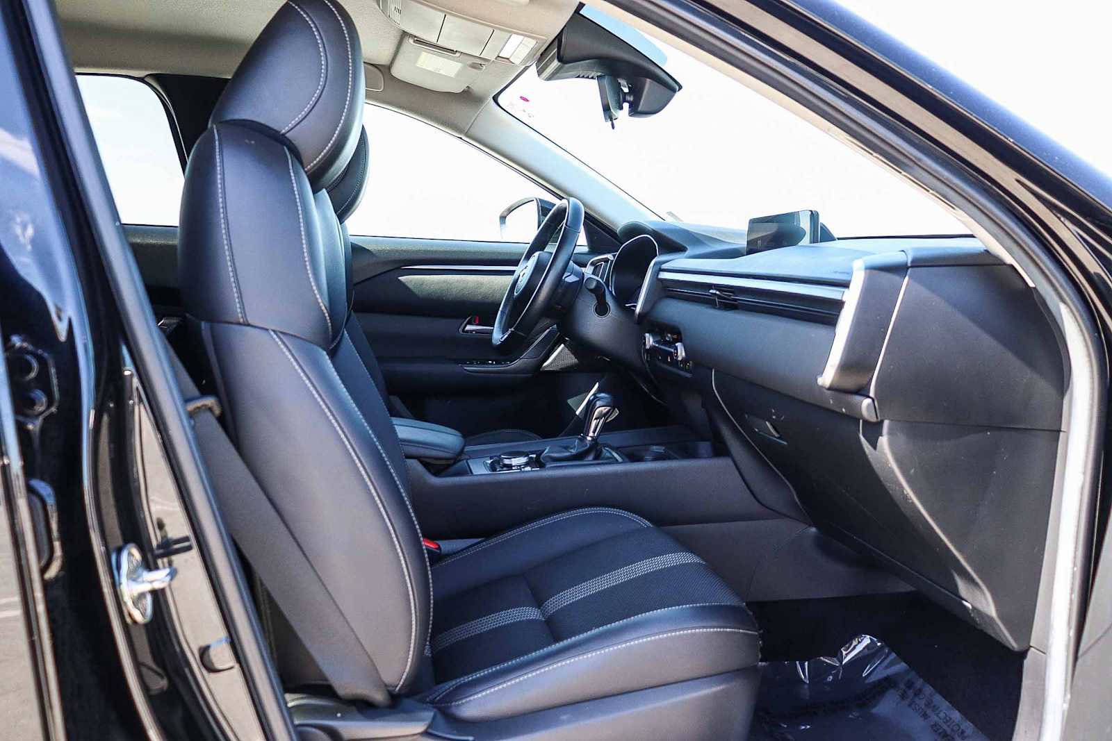 Used 2024 MAZDA CX-50 AWD 2.5 S w/ Preferred Package image 16