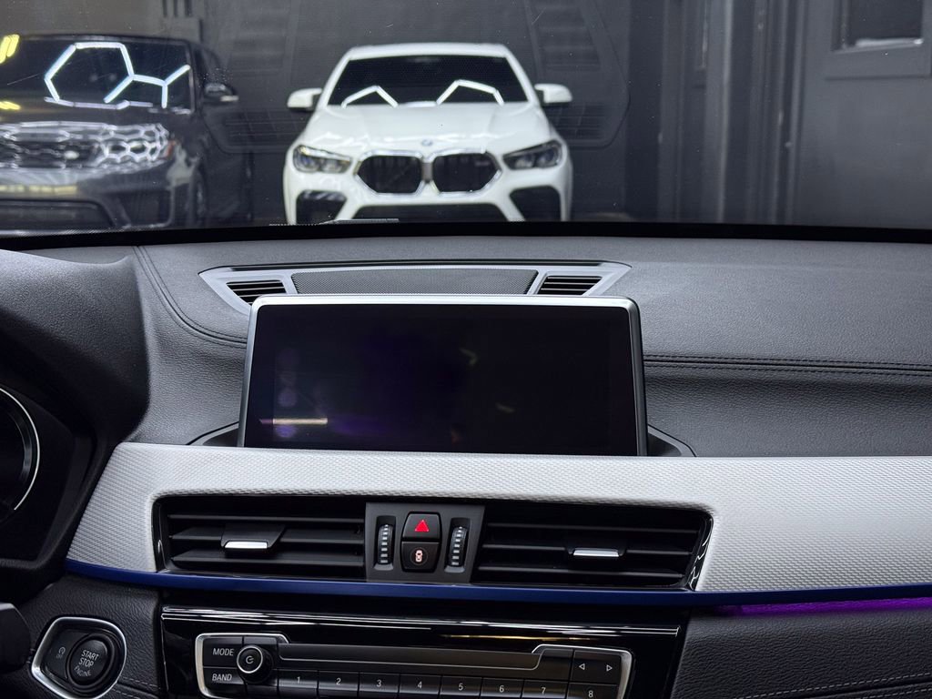 Used 2020 BMW X1 xDrive28i w/ M Sport Package image 23