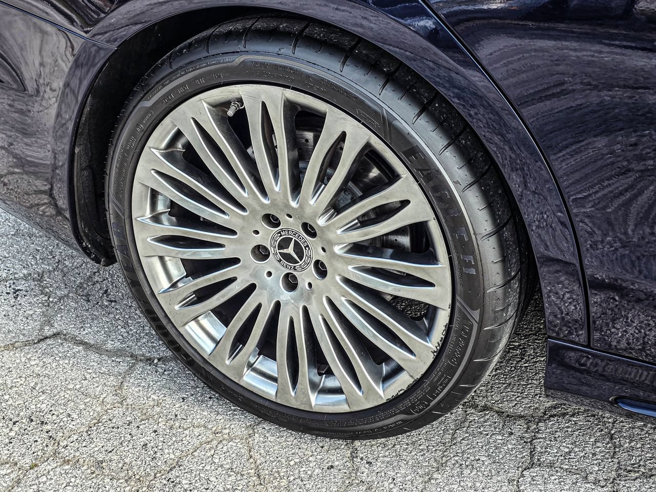 Used 2019 Mercedes-Benz S 560 Sedan image 8