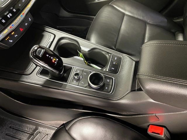 Used 2023 Cadillac XT4 Luxury w/ Driver Awareness Package image 17