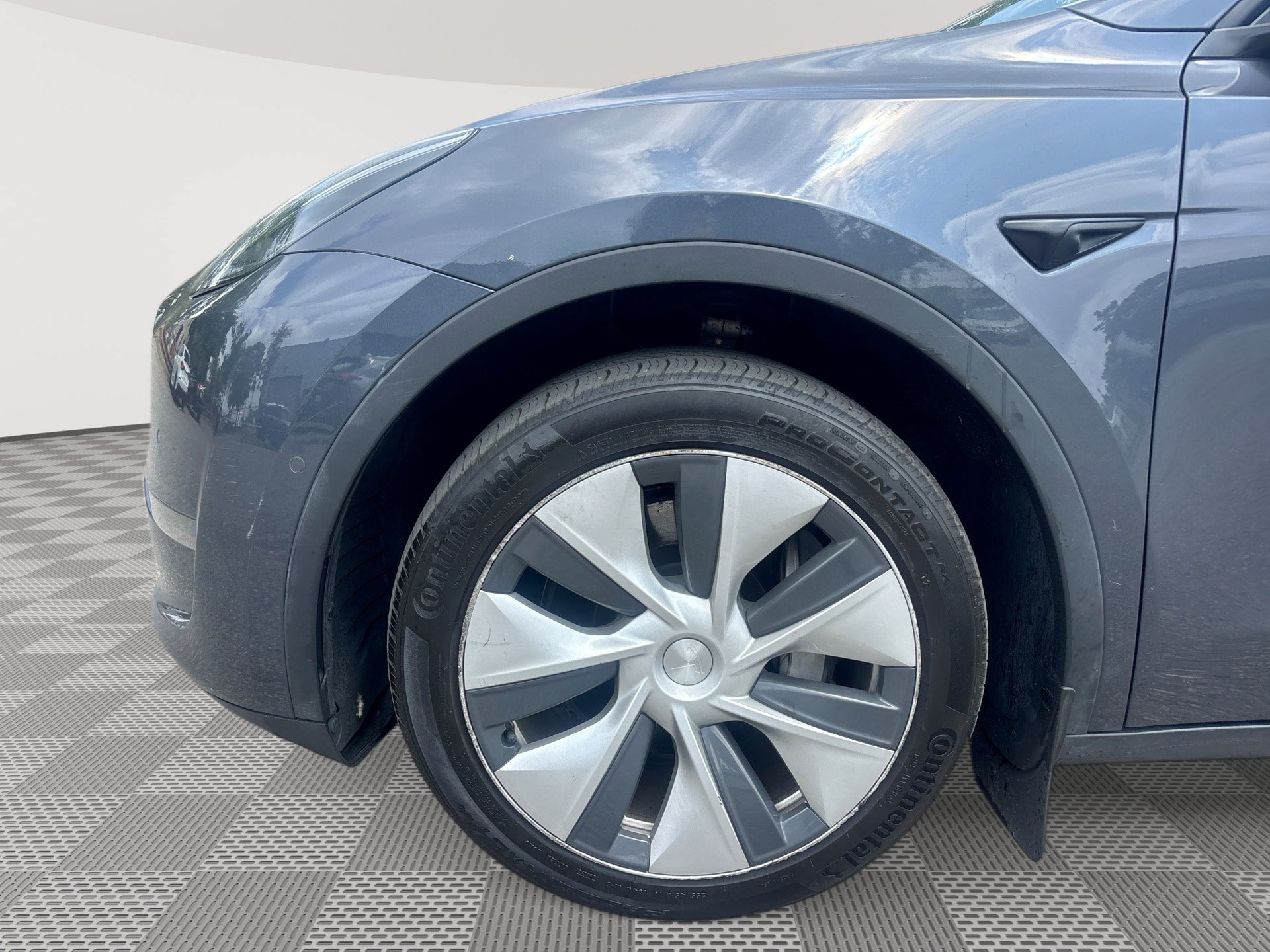 Used 2020 Tesla Model Y Long Range AWD/4WD image 19