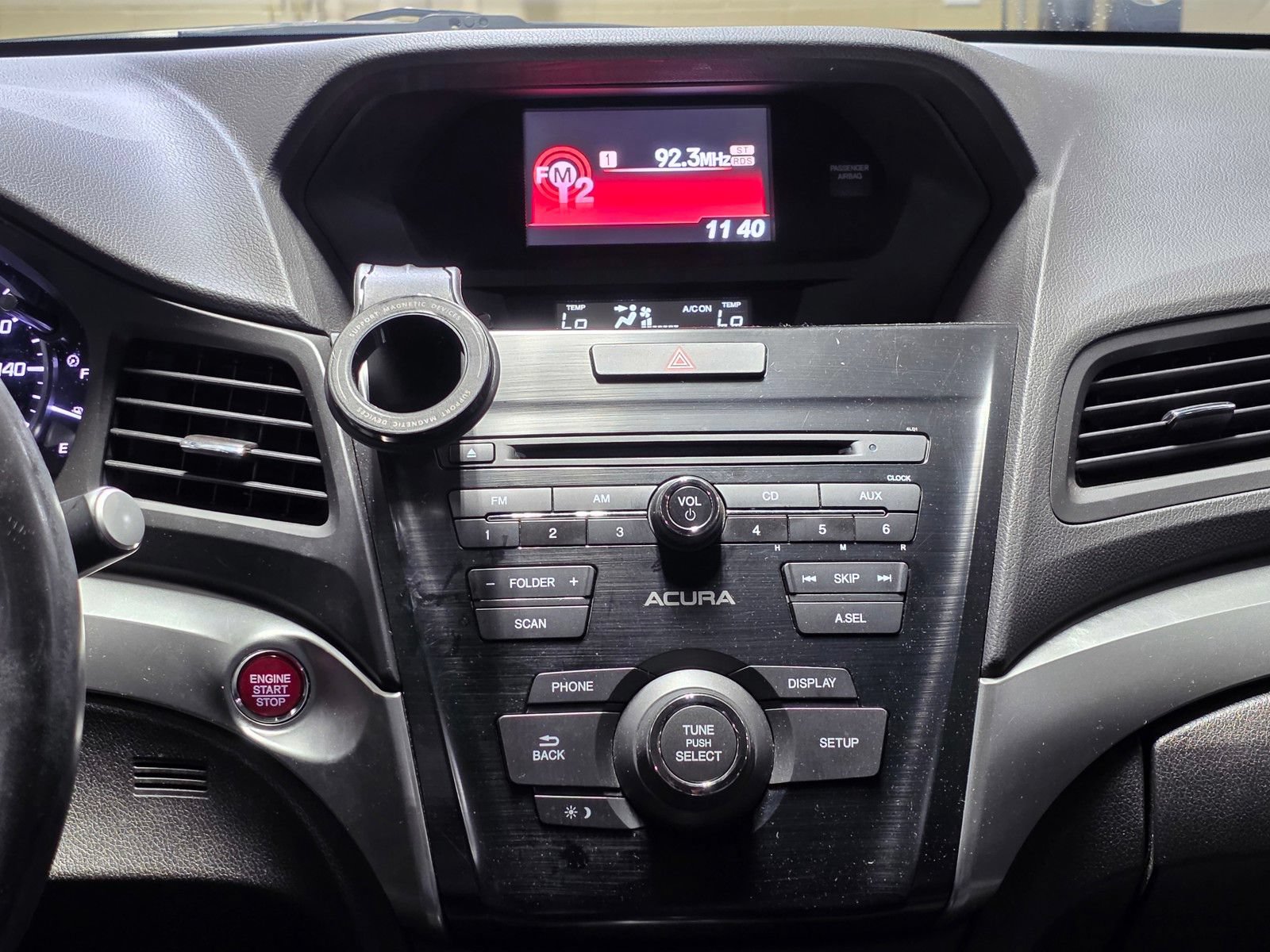 Used 2017 Acura ILX w/ AcuraWatch Plus Package FWD image 18