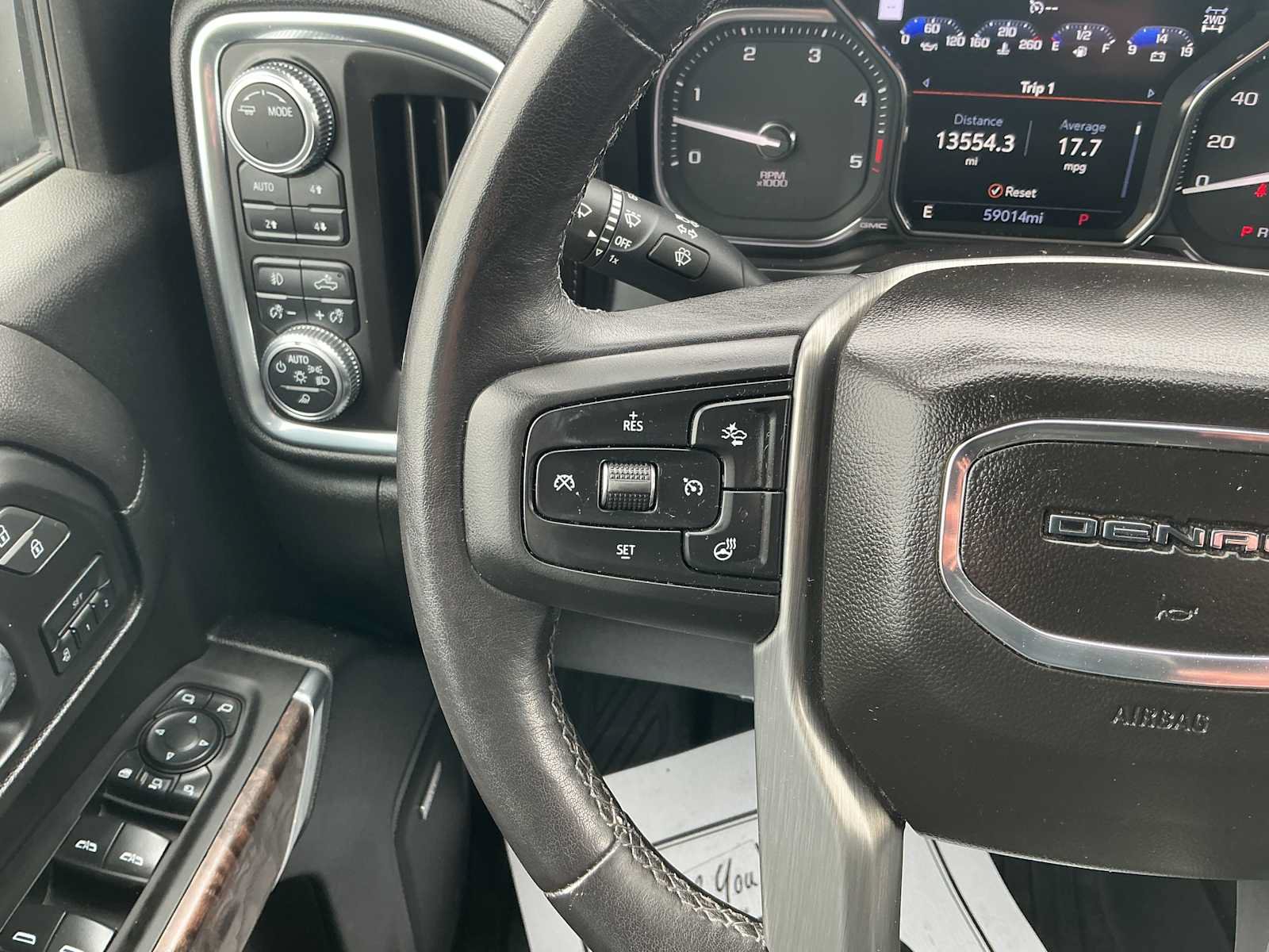 Used 2021 GMC Sierra 2500 Denali w/ Denali Ultimate Package AWD/4WD image 10