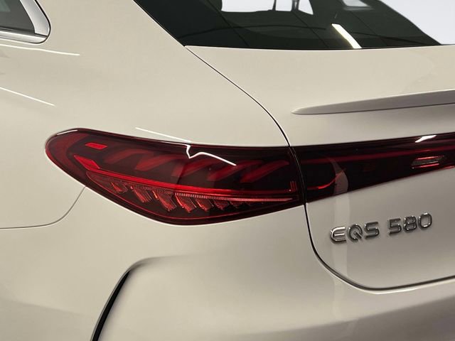 Certified 2023 Mercedes-Benz EQS 580 4MATIC Sedan image 10
