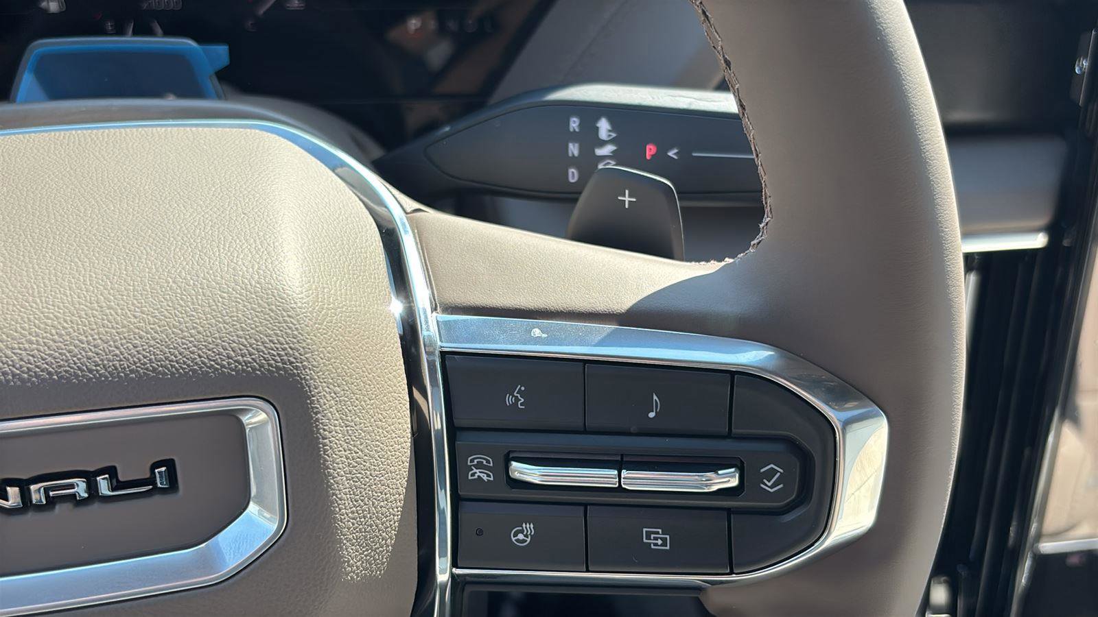 New 2026 GMC Yukon XL Denali w/ Denali Reserve Package image 34