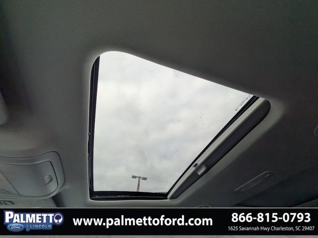 Used 2023 GMC Acadia SLT w/ Elevation Edition image 22