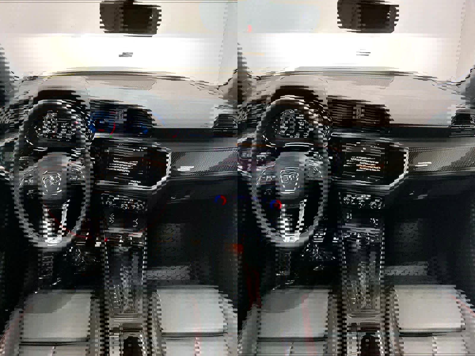 Certified 2025 Audi Q3 2.0T Premium Plus w/ Premium Plus Package image 18