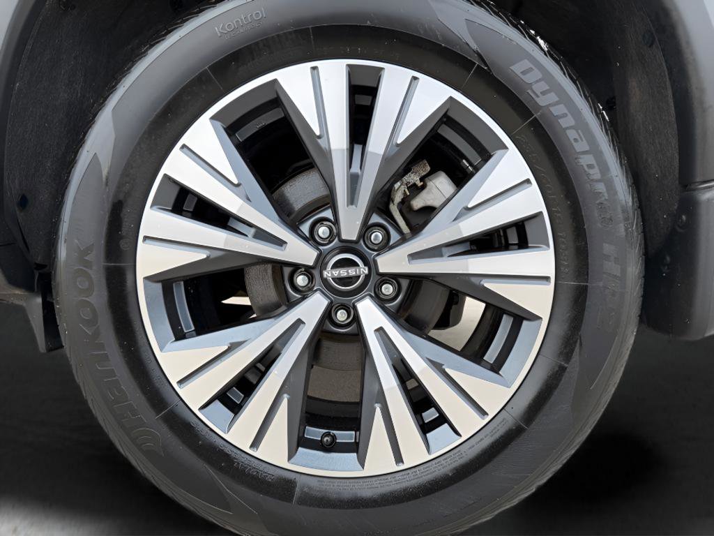 Certified 2022 Nissan Rogue SV image 29