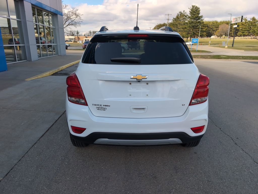 Used 2020 Chevrolet Trax LT w/ LT Convenience Package AWD/4WD image 7