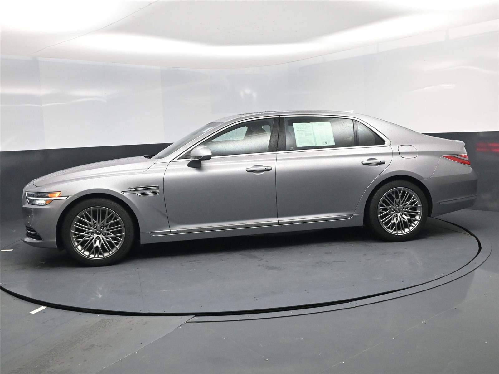 Used 2021 Genesis G90 3.3T Premium image 3
