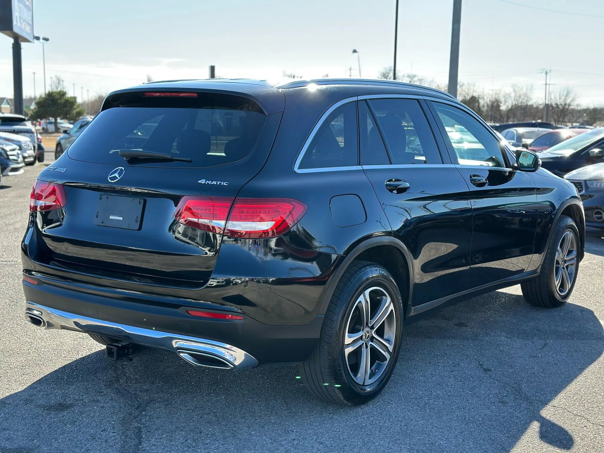 Used 2019 Mercedes-Benz GLC 300 4MATIC image 6
