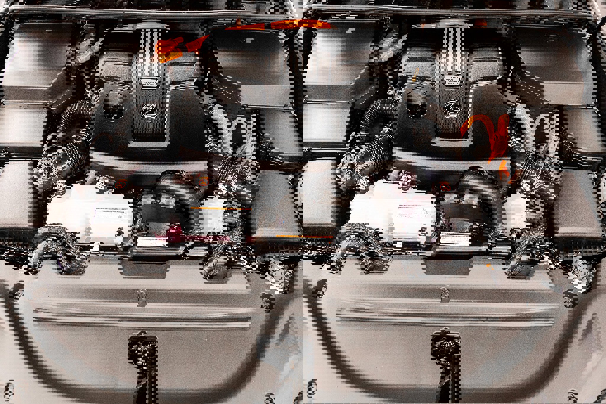 Used 2025 Lexus LX 700h Luxury image 30