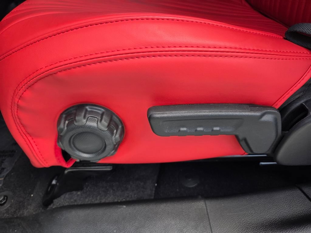 Used 2023 Jeep Wrangler Unlimited Sport AWD/4WD image 7