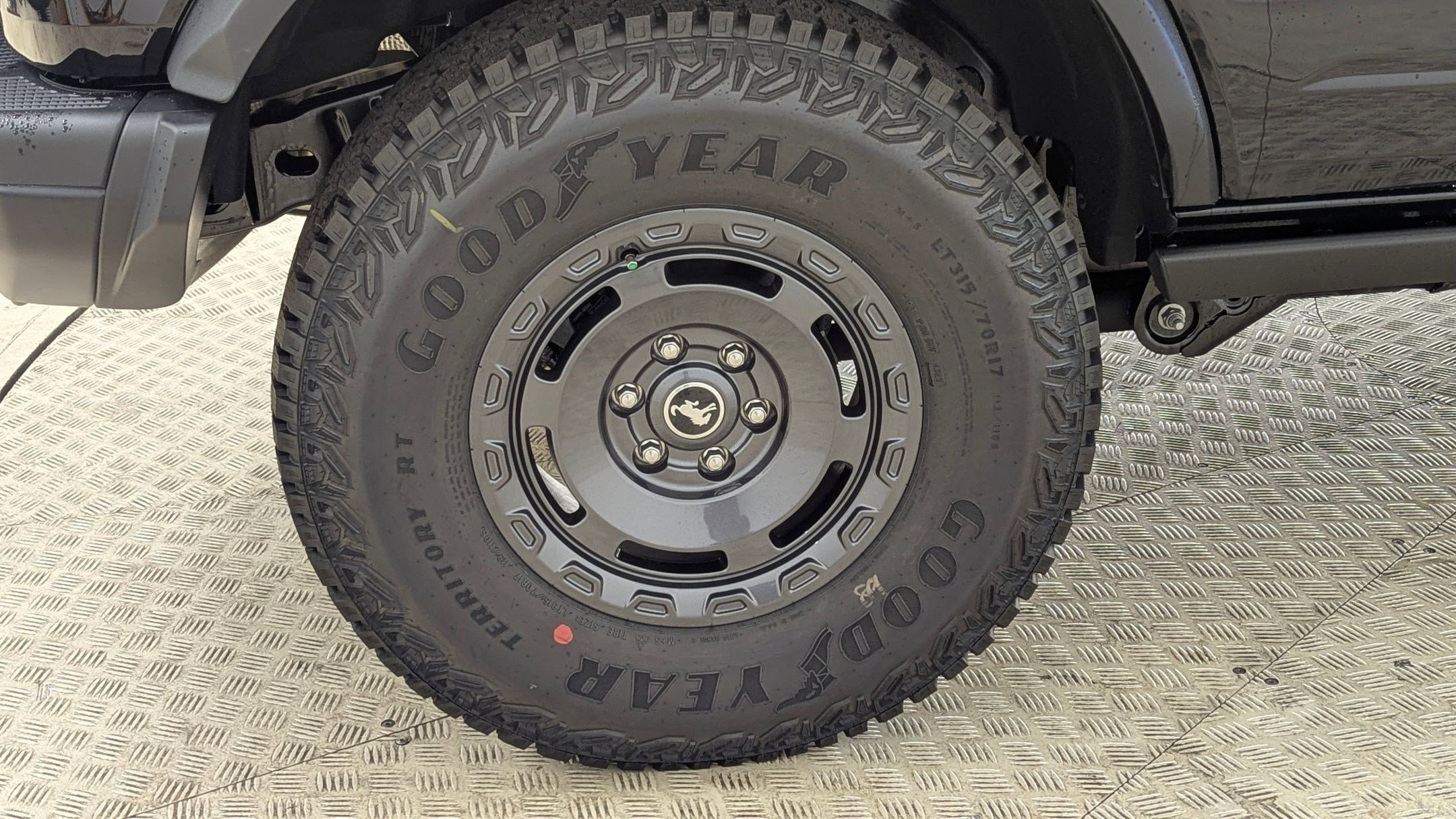 New 2025 Ford Bronco Badlands image 11