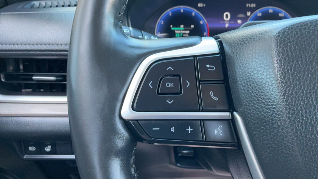 Used 2024 Toyota Grand Highlander AWD image 12