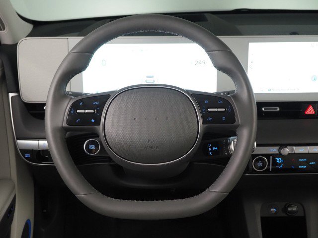 Used 2023 Hyundai Ioniq 5 Limited image 18