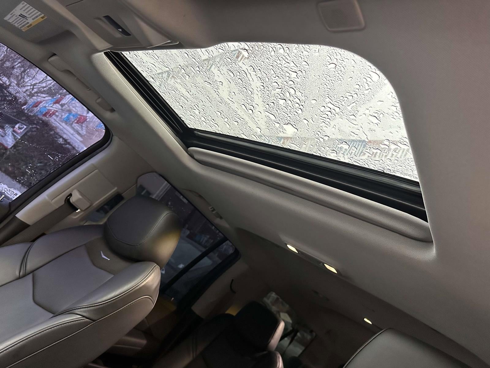 Used 2019 Cadillac Escalade ESV Luxury image 15