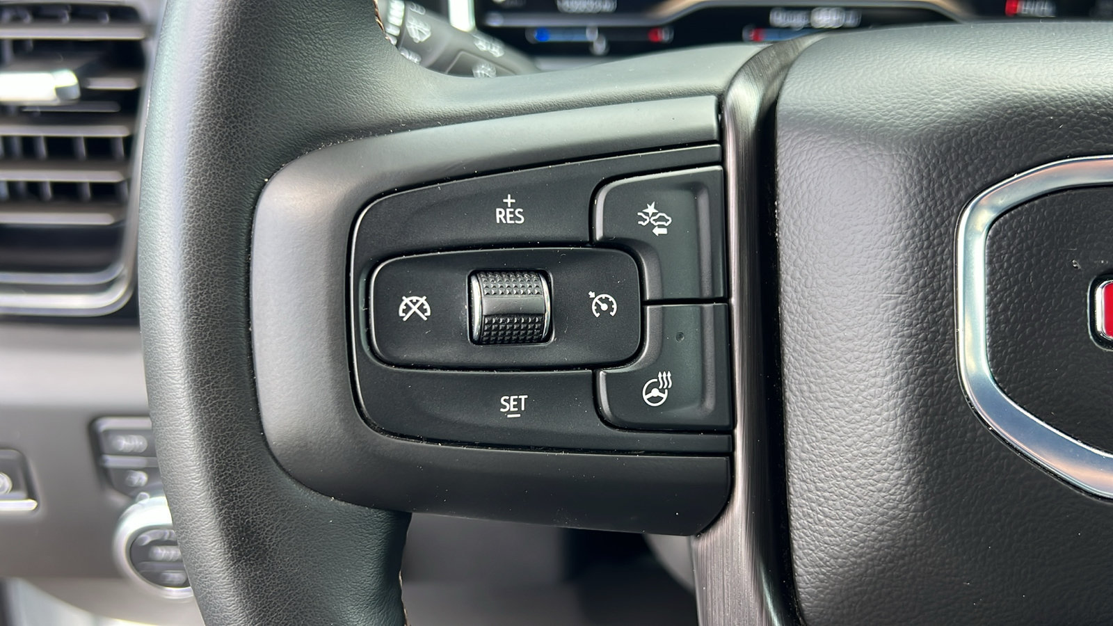 Certified 2025 GMC Sierra 2500 AT4 AWD/4WD image 27
