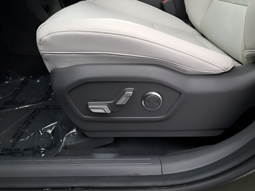 New 2026 Hyundai Santa Fe SEL AWD/4WD image 33