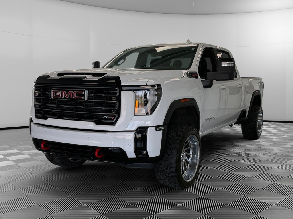 Used 2025 GMC Sierra 2500 AT4 image 4