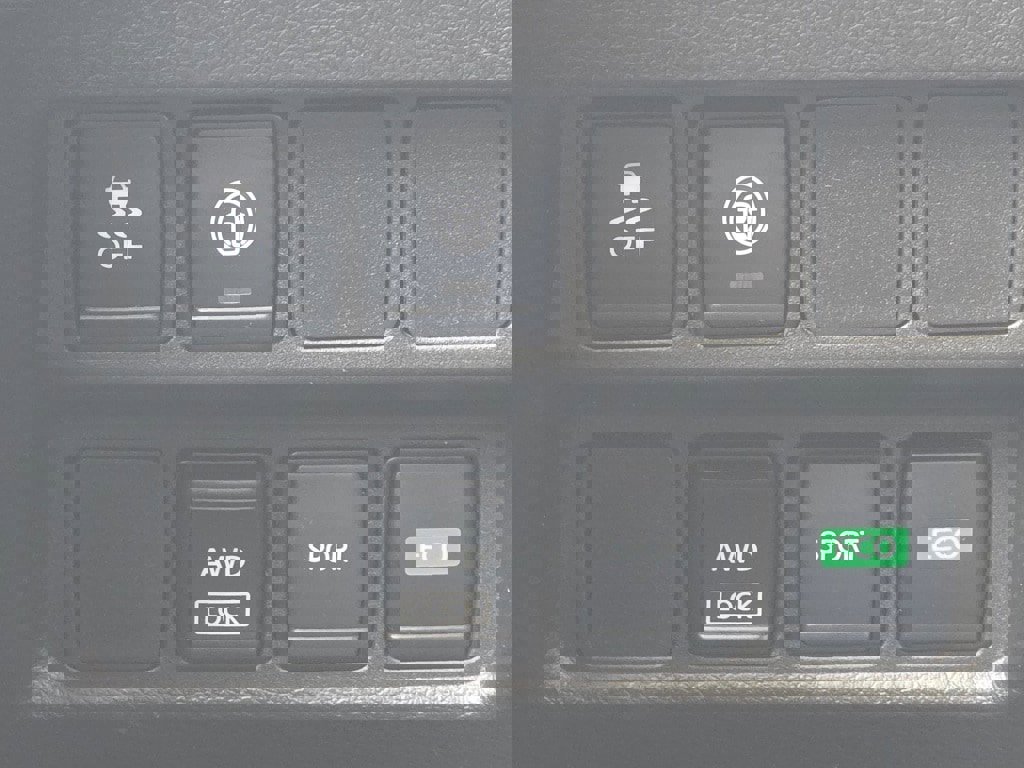 Used 2022 Nissan Rogue Sport S image 19