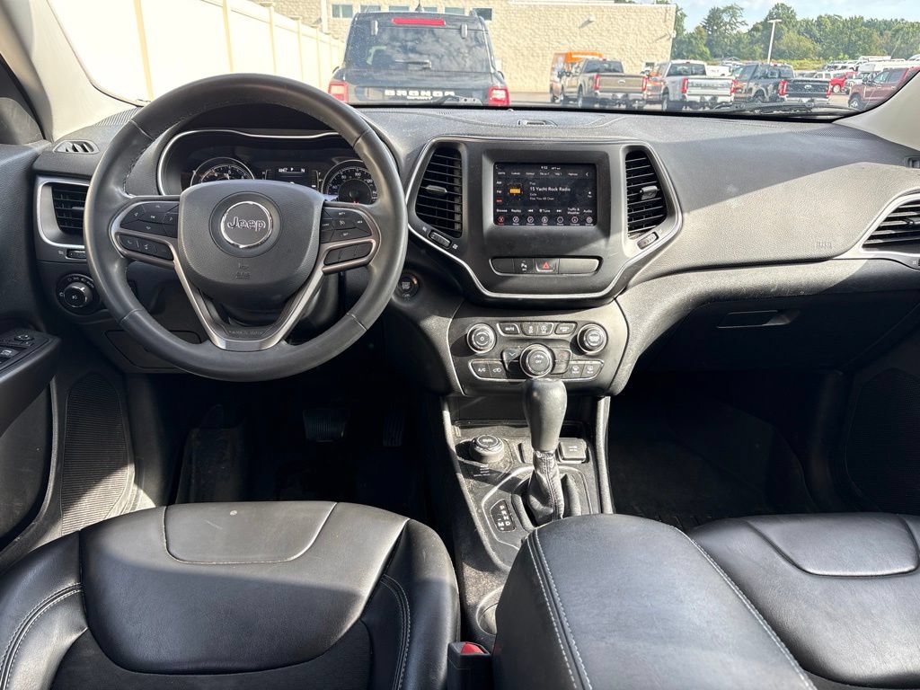 Used 2020 Jeep Cherokee Latitude Plus AWD/4WD image 9