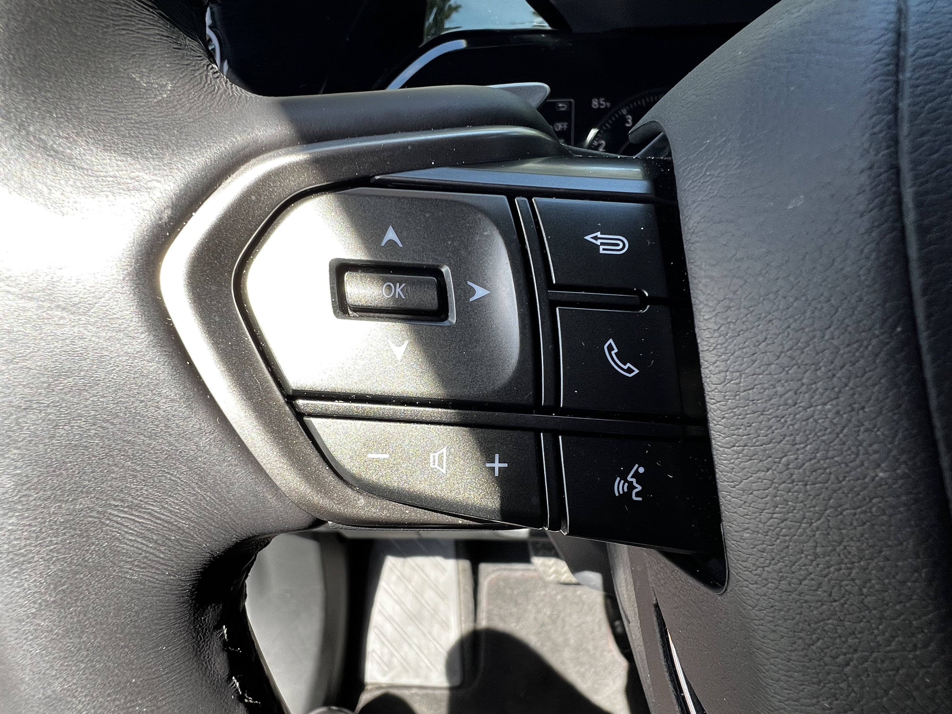 Certified 2025 Lexus NX 250 FWD image 18