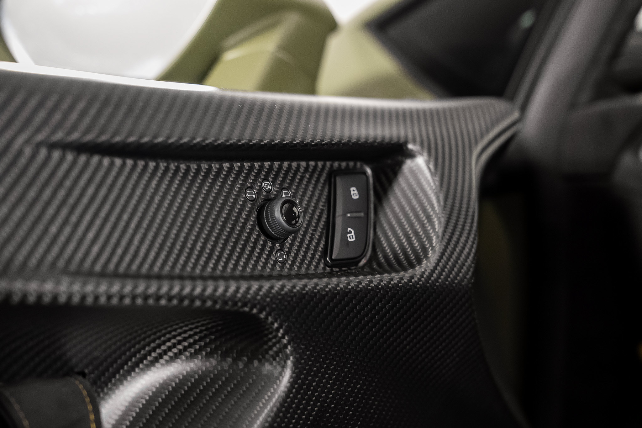 Used 2023 Lamborghini Huracan Tecnica RWD image 45