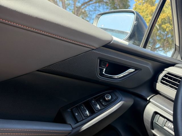 Used 2025 Subaru Crosstrek 2.5i Limited w/ Crosstrek Mirror Package image 18