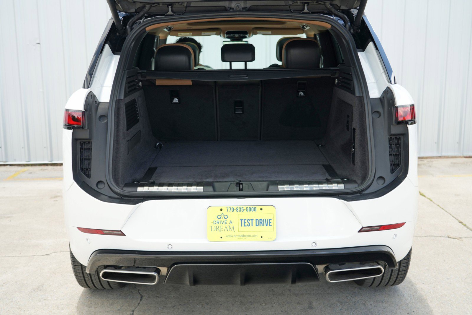 Used 2024 Land Rover Range Rover Sport Autobiography image 9