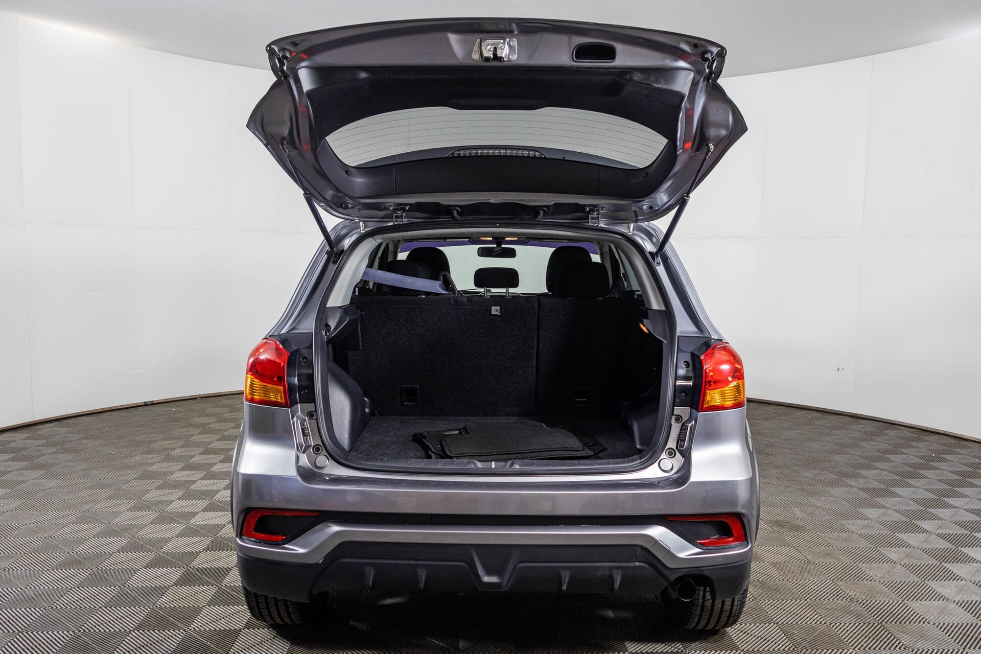 Used 2018 Mitsubishi Outlander Sport ES image 35