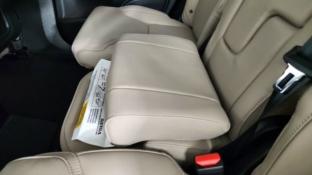 New 2026 Volvo XC90 T8 Ultra w/ Lounge Package AWD/4WD image 32