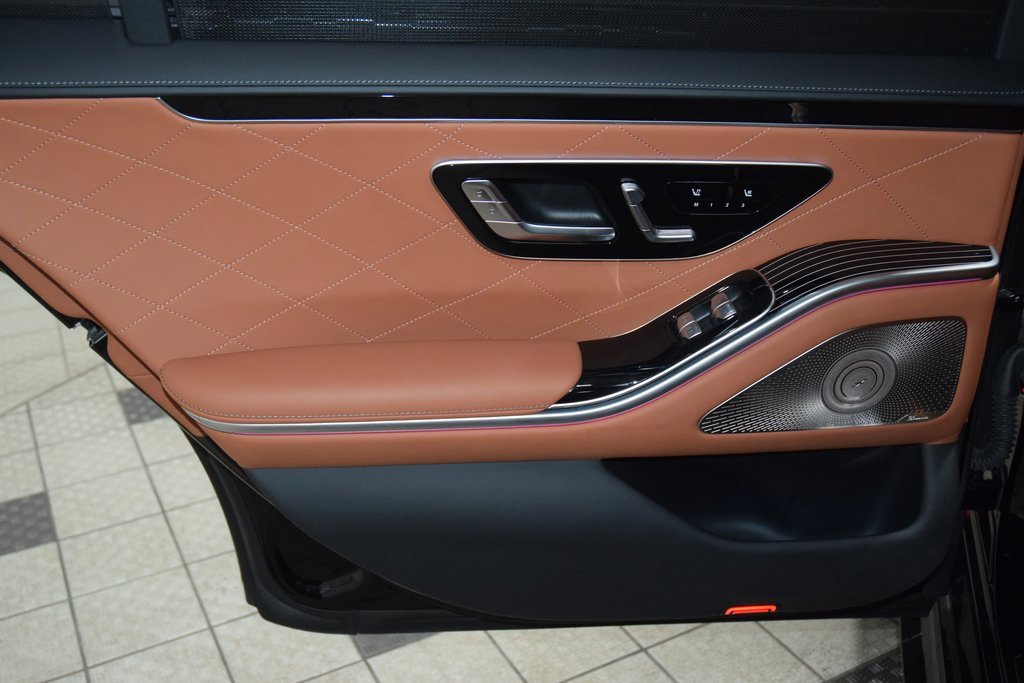 Used 2022 Mercedes-Benz S 580 S 580 image 37