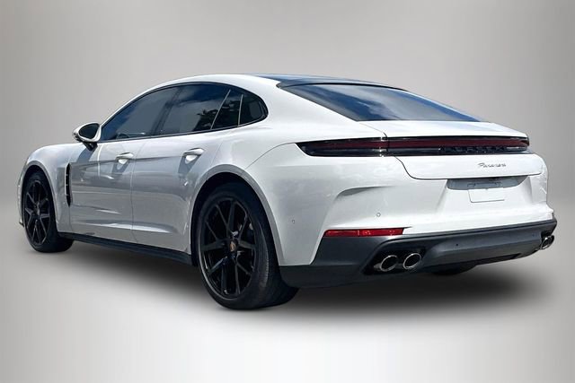 Used 2024 Porsche Panamera 4 image 4
