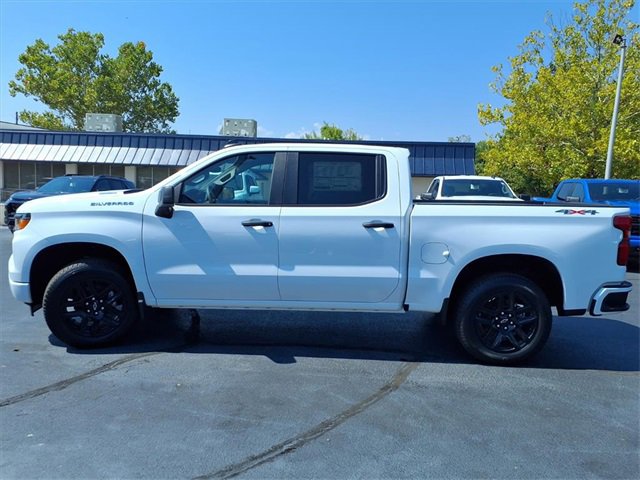 New 2026 Chevrolet Silverado 1500 Custom image 3
