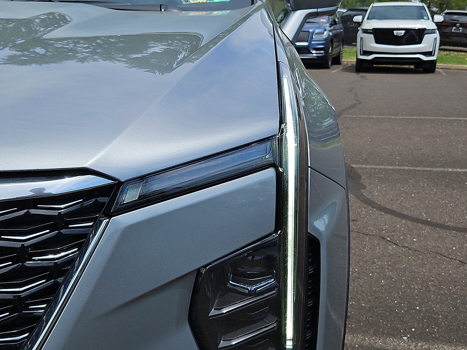 Certified 2025 Cadillac XT4 Premium Luxury AWD/4WD image 9