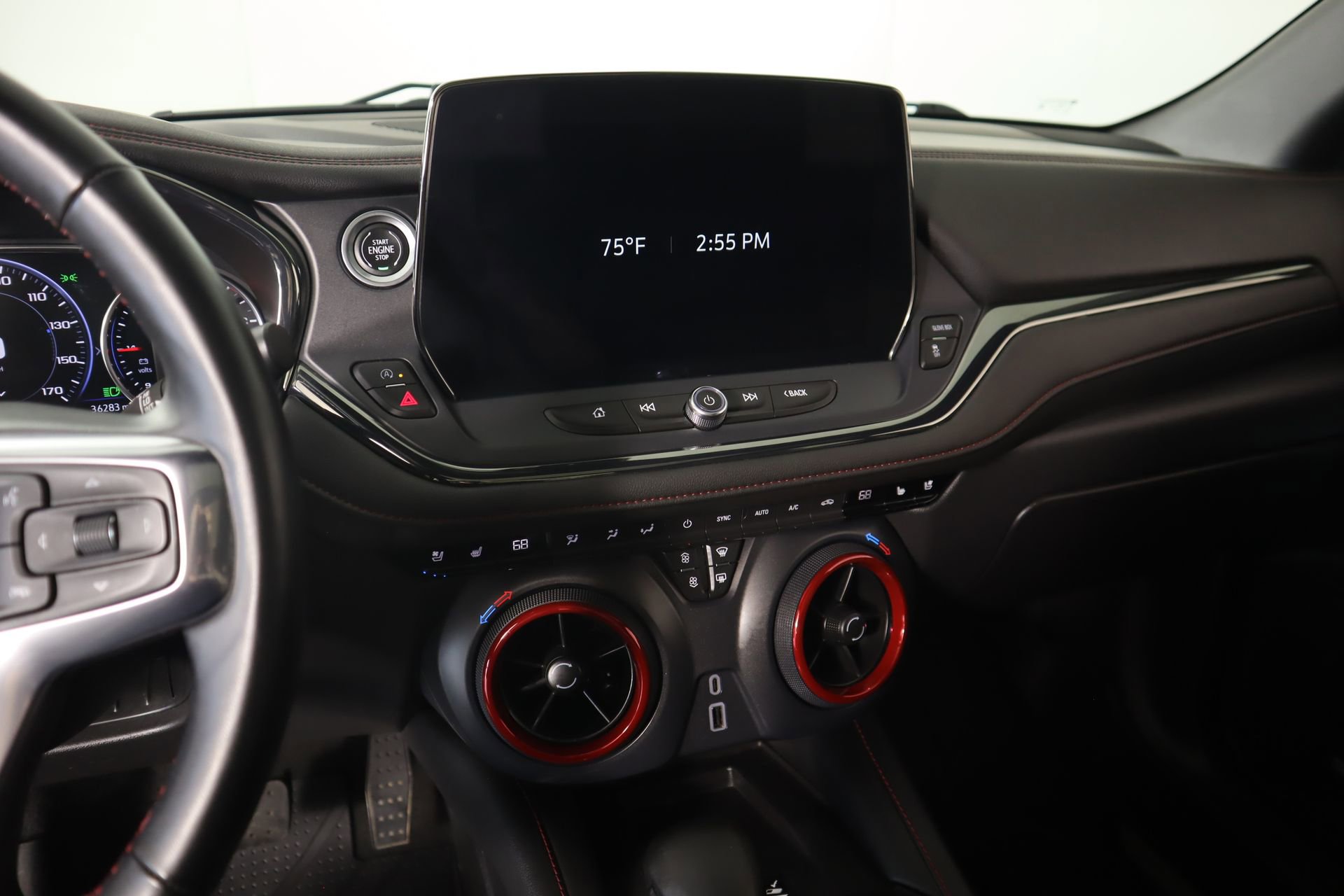 Used 2024 Chevrolet Blazer RS w/ Enhanced Convenience Package image 5