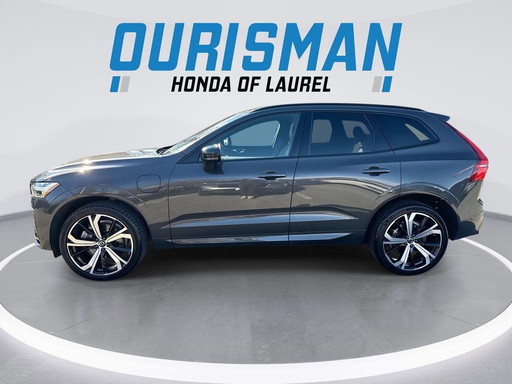 Used 2022 Volvo XC60 T8 R-Design w/ Advanced Package image 5